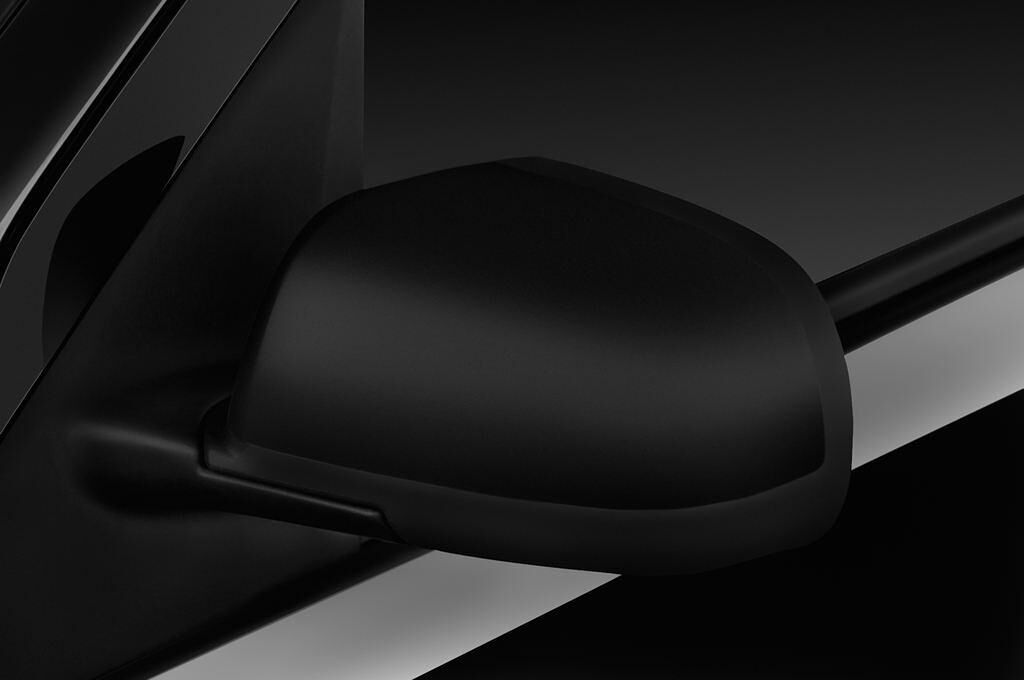 Dacia Dokker (Baujahr 2017) Stepway Celebration 5 Türen Außenspiegel