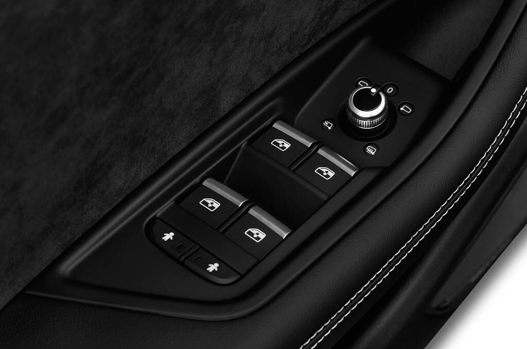 Audi S5 Sportback (Baujahr 2017) - 5 Türen Bedienungselemente Tür