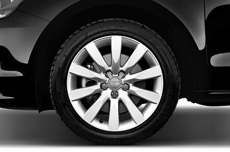 Audi A1 (Baujahr 2011) Ambition 3 Türen Reifen und Felge