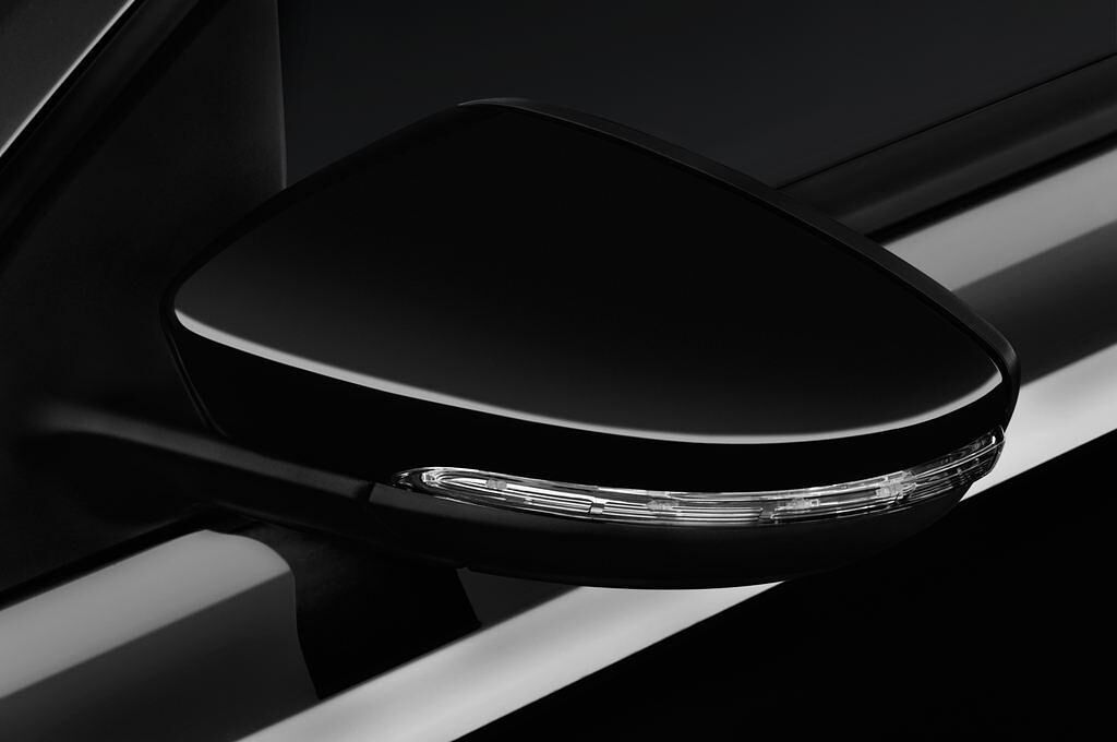 Volkswagen Scirocco (Baujahr 2017) R Line 5 Türen Außenspiegel