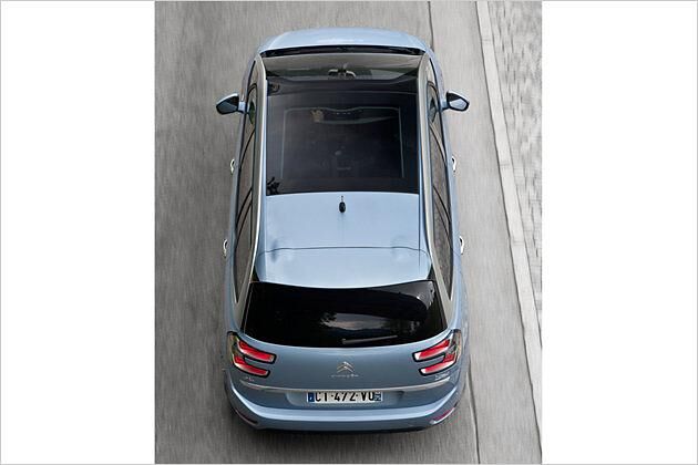 Das Panoramadach kostet 500 Euro. Öffnen kann man es nicht