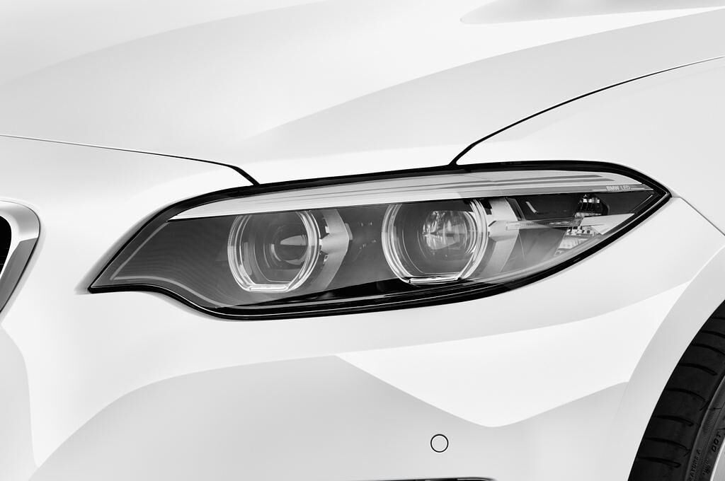 BMW 2 Series (Baujahr 2018) Sport Line 2 Türen Scheinwerfer