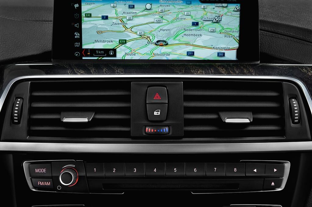 BMW 4 Series Gran Coupe (Baujahr 2018) Sport Line 5 Türen Lüftung