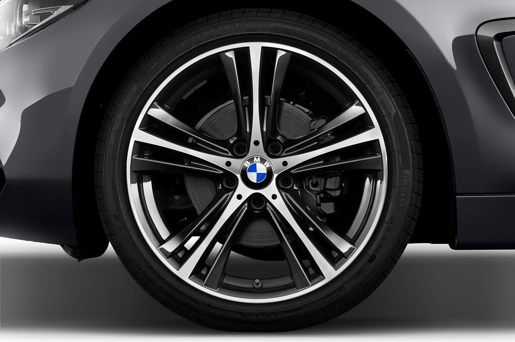 BMW 4 Series (Baujahr 2018) Sport 2 Türen Reifen und Felge