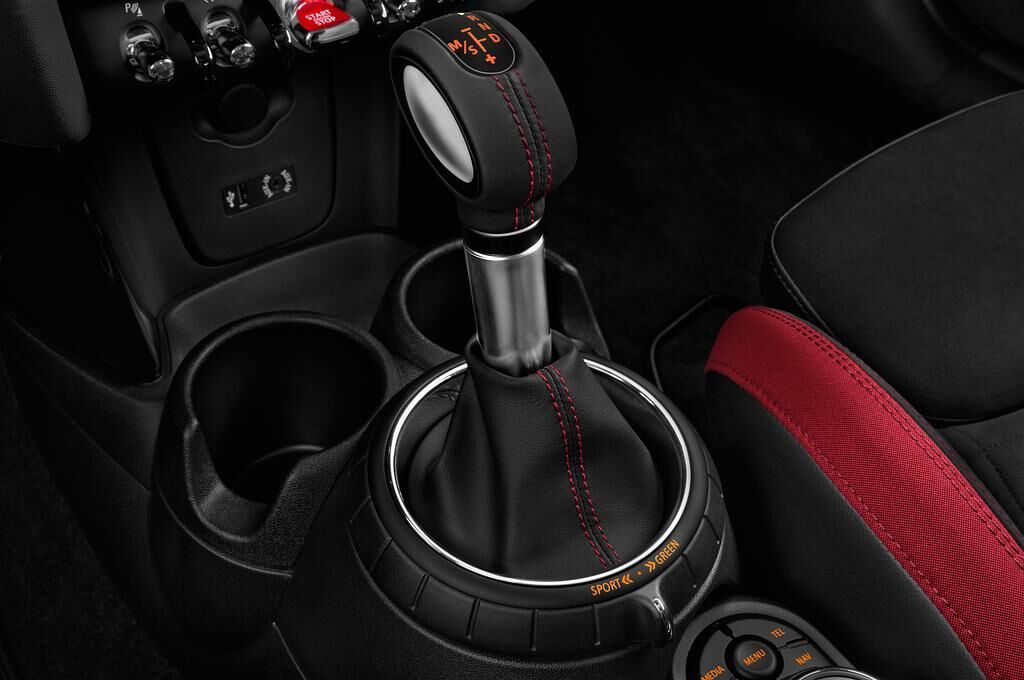MINI MINI (Baujahr 2018) John Cooper Works 3 Türen Schalthebel