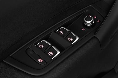 Audi A1 Sportback (Baujahr 2016) - 5 Türen Bedienungselemente Tür