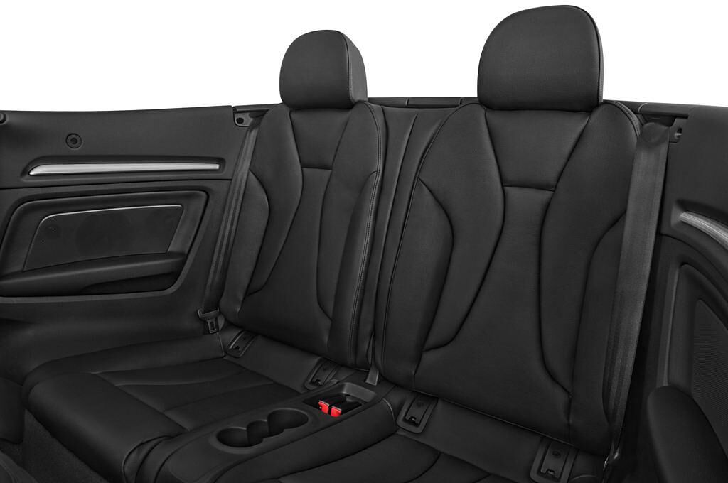 Audi A3 (Baujahr 2015) 1.8 Tfsi S Tronic Attraction 2 Türen Rücksitze