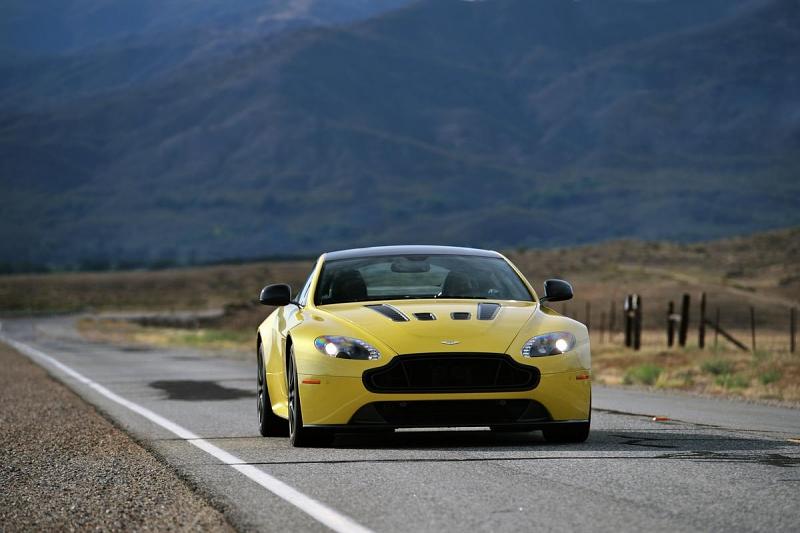 Aston Martin V12 Vantage S