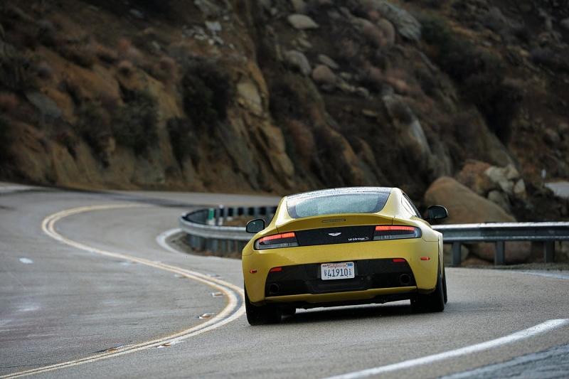 Aston Martin V12 Vantage S