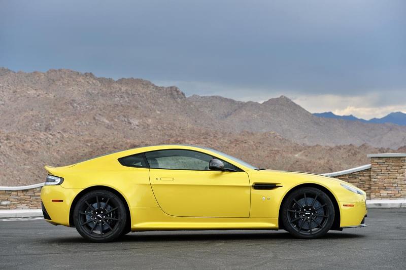 Aston Martin V12 Vantage S