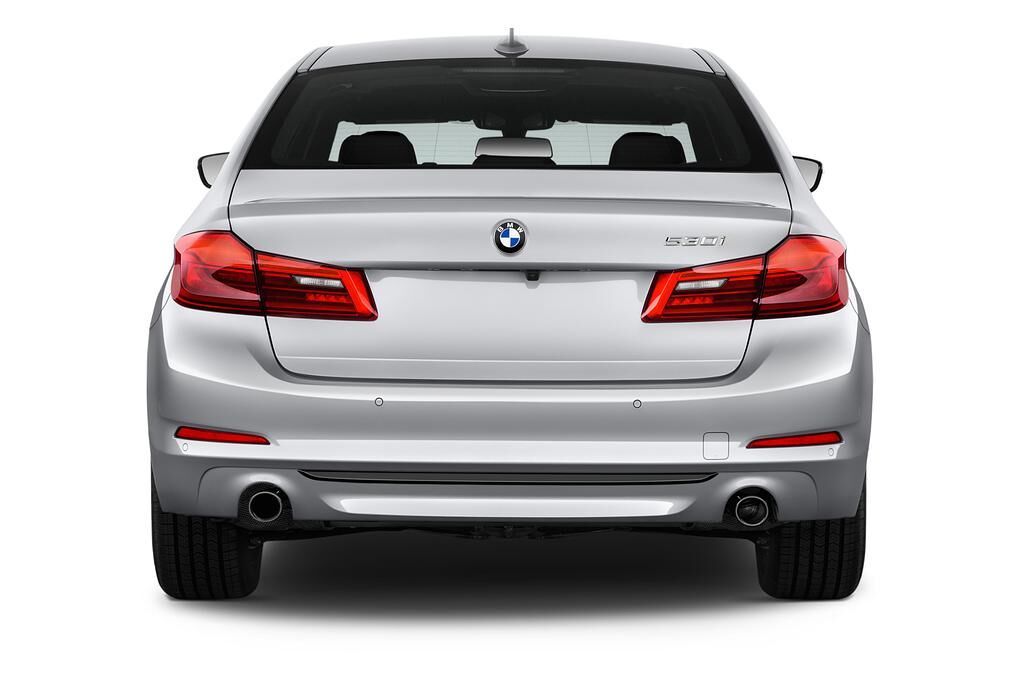 BMW 5 Series (Baujahr 2018) Sport 4 Türen Heckansicht