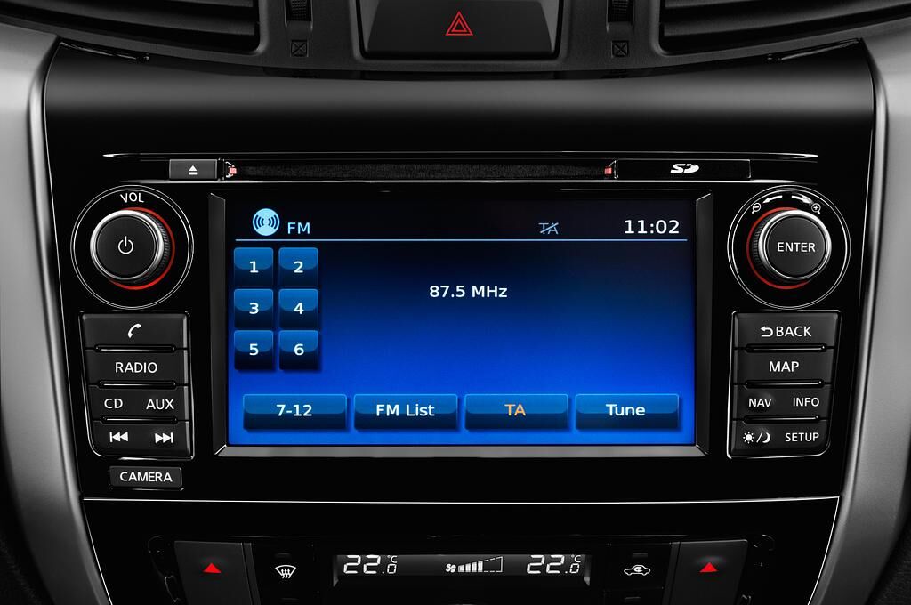 Renault Alaskan (Baujahr 2018) - 4 Türen Radio und Infotainmentsystem