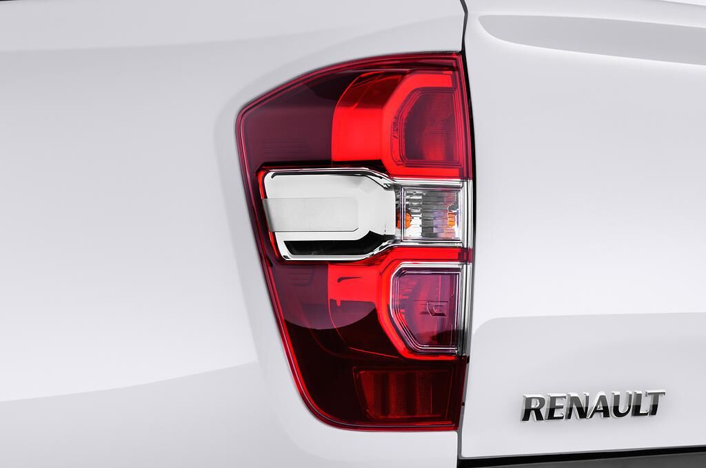 Renault Alaskan (Baujahr 2018) - 4 Türen Rücklicht