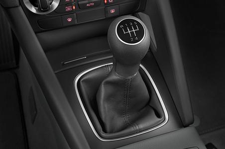 Audi A3 (Baujahr 2011) - 3 Türen Schalthebel