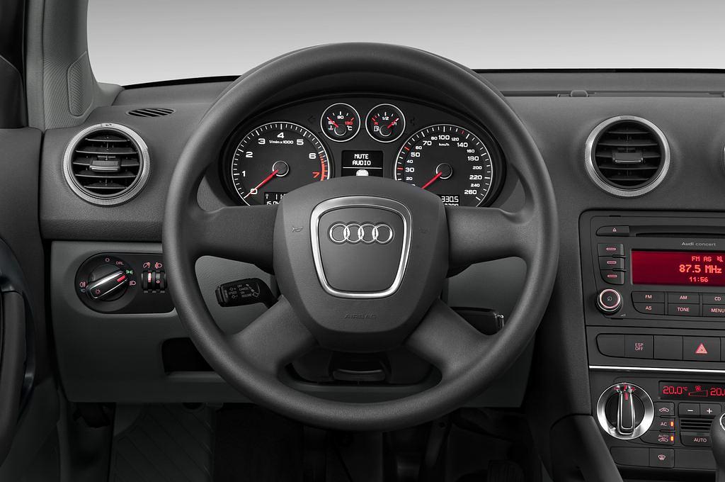 Audi A3 (Baujahr 2011) - 3 Türen Lenkrad