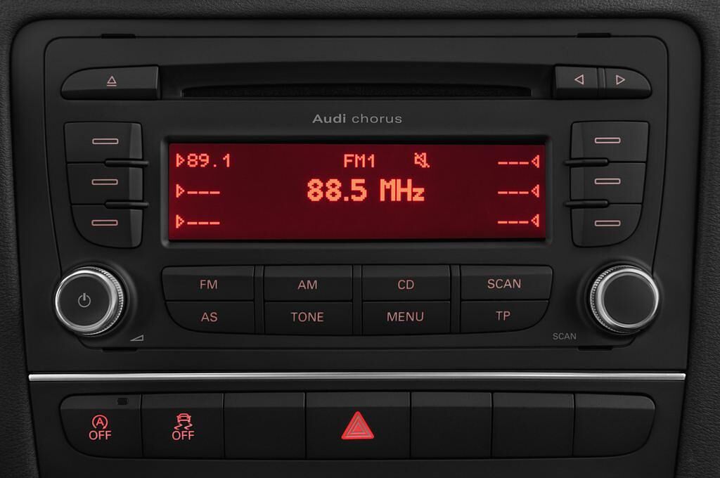 Audi A3 (Baujahr 2013) Ambition 3 Türen Radio und Infotainmentsystem