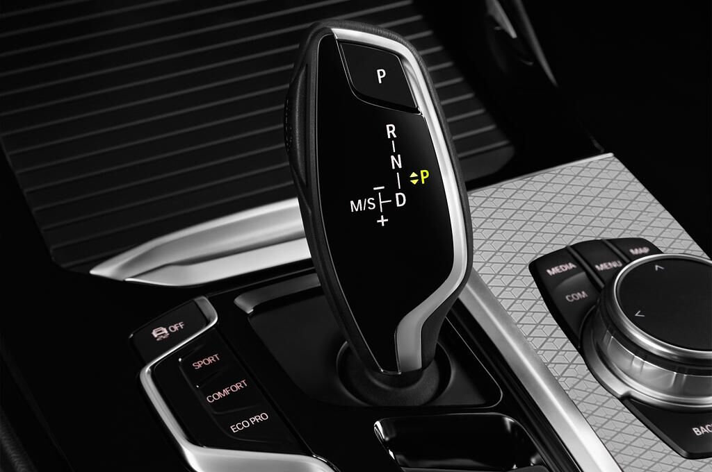 BMW X3 (Baujahr 2018) - 5 Türen Schalthebel