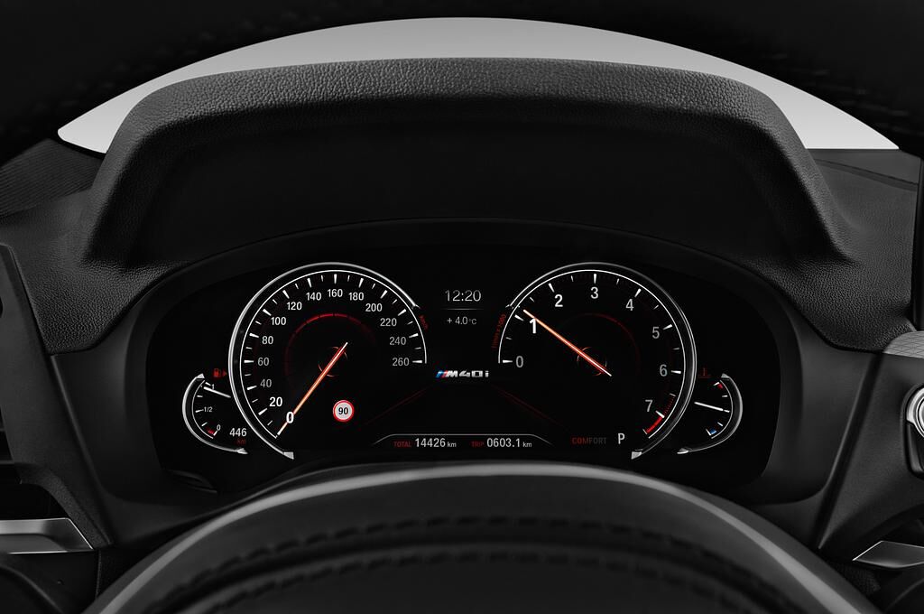 BMW X3 (Baujahr 2018) - 5 Türen Tacho und Fahrerinstrumente