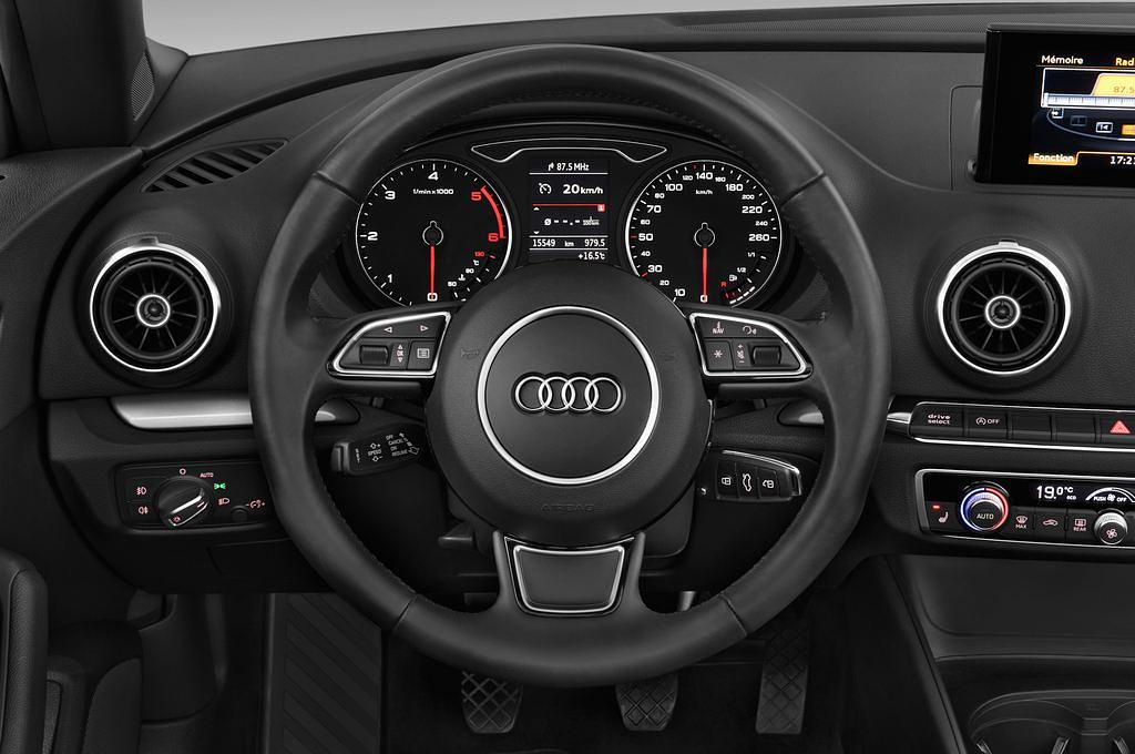 Audi A3 (Baujahr 2015) Ambition 2 Türen Lenkrad