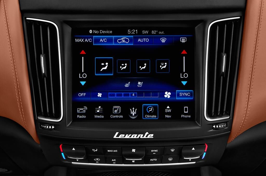 Maserati Levante (Baujahr 2018) - 5 Türen Temperatur und Klimaanlage