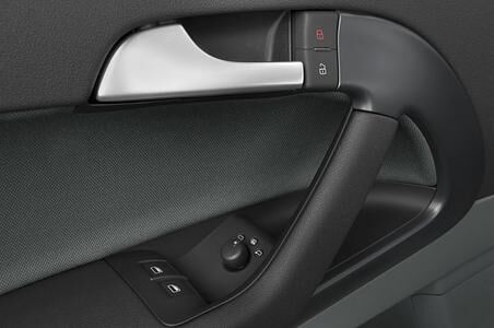 Audi A3 (Baujahr 2011) - 3 Türen Bedienungselemente Tür
