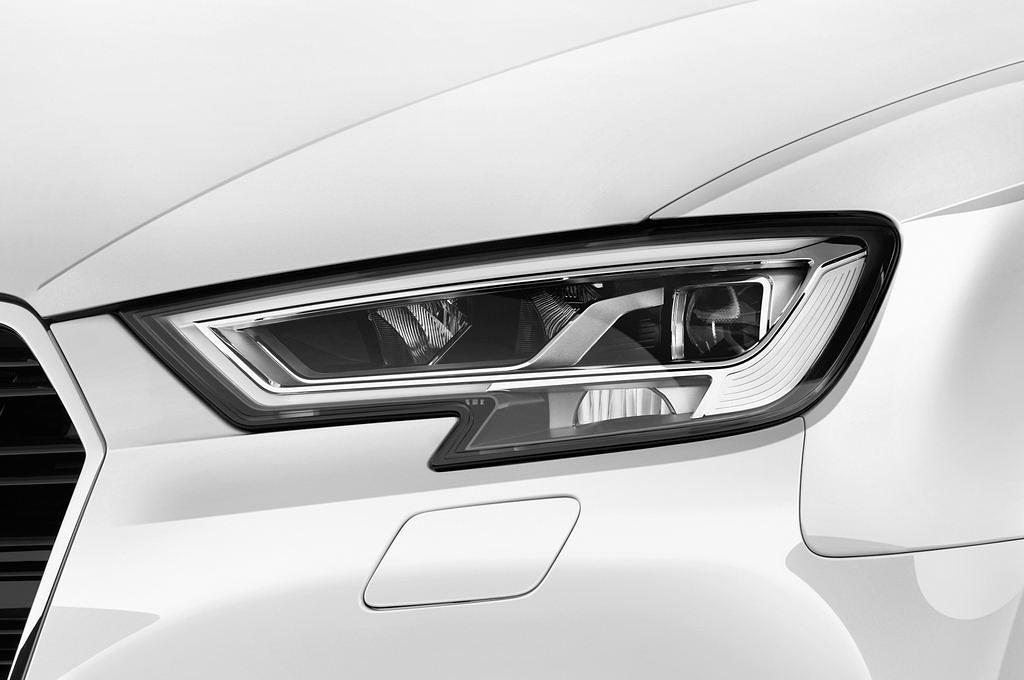 Audi A3 (Baujahr 2017) Sport 3 Türen Scheinwerfer
