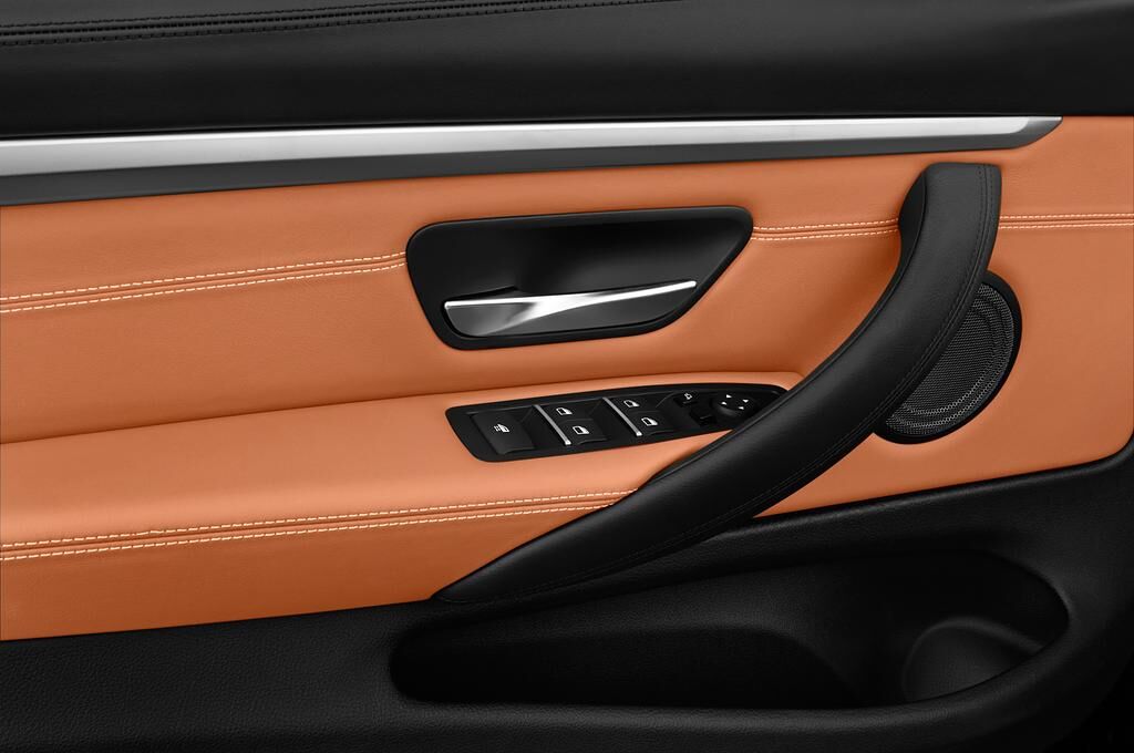 BMW M4 (Baujahr 2018) - 2 Türen Bedienungselemente Tür