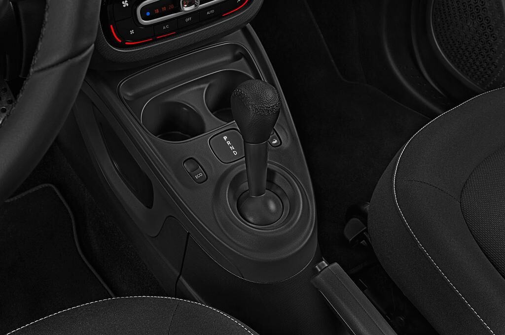 smart forfour (Baujahr 2018) Passion 5 Türen Schalthebel