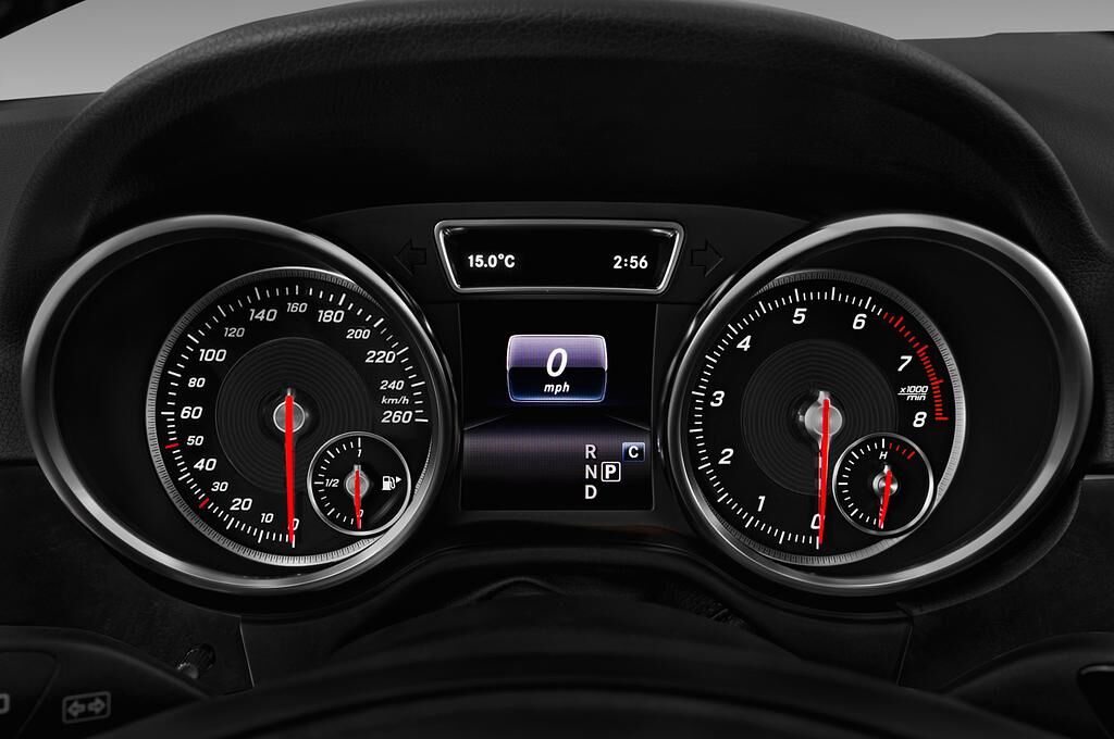 Mercedes GLE (Baujahr 2018) - 5 Türen Tacho und Fahrerinstrumente