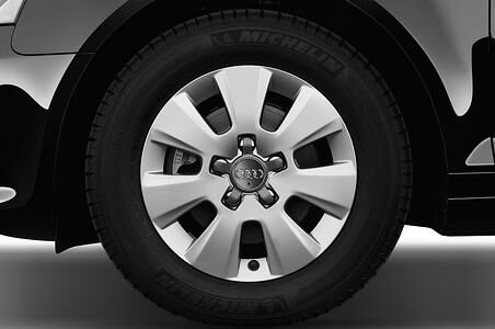 Audi A3 (Baujahr 2013) Ambition 3 Türen Reifen und Felge