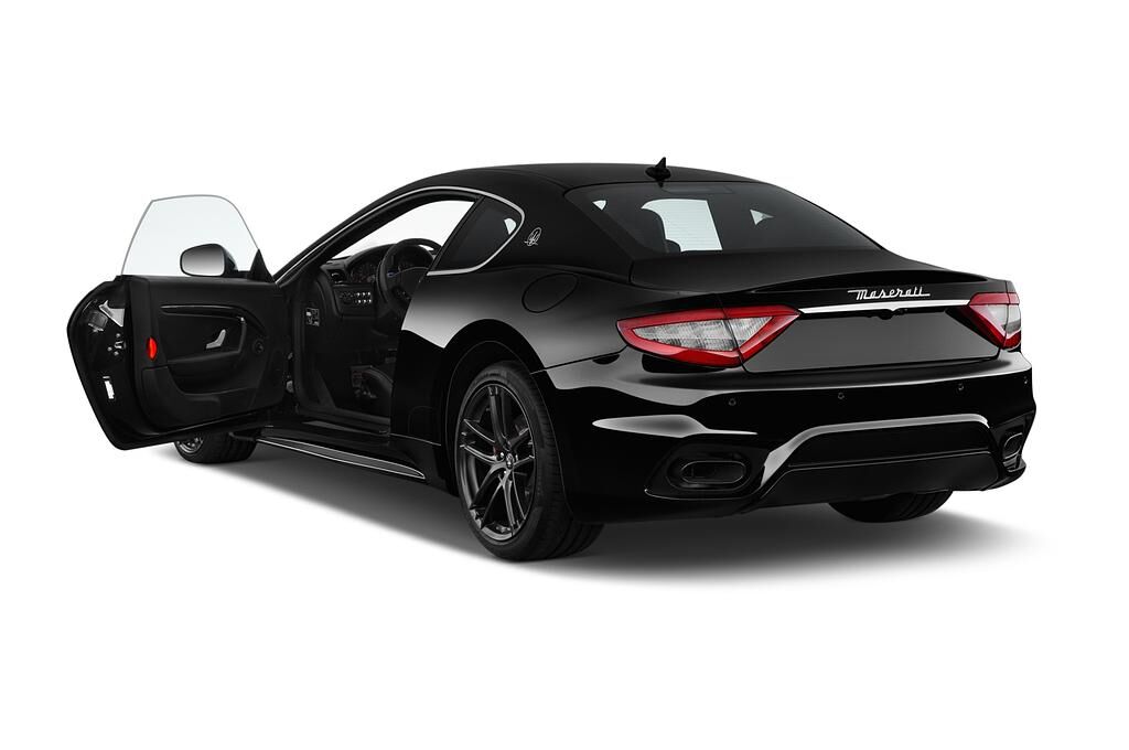 Maserati GranTurismo (Baujahr 2018) Sport 2 Türen Tür geöffnet