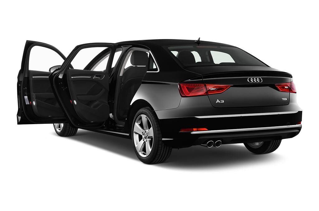 Audi A3 (Baujahr 2016) Ambition 4 Türen Tür geöffnet