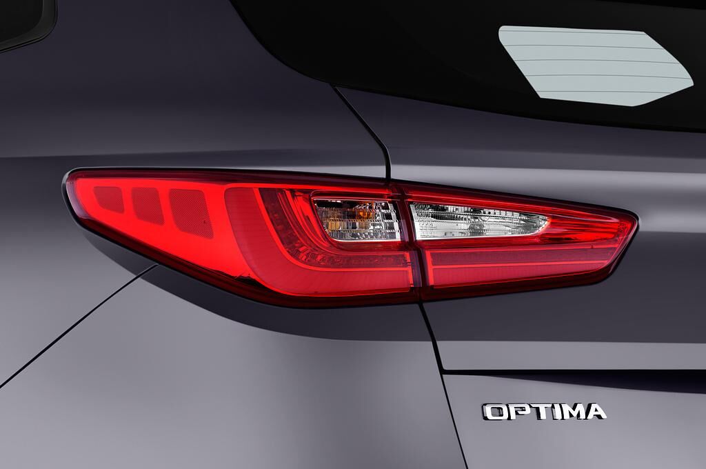 KIA Optima Sportwagon PHEV (Baujahr 2018) Spirit 5 Türen Rücklicht