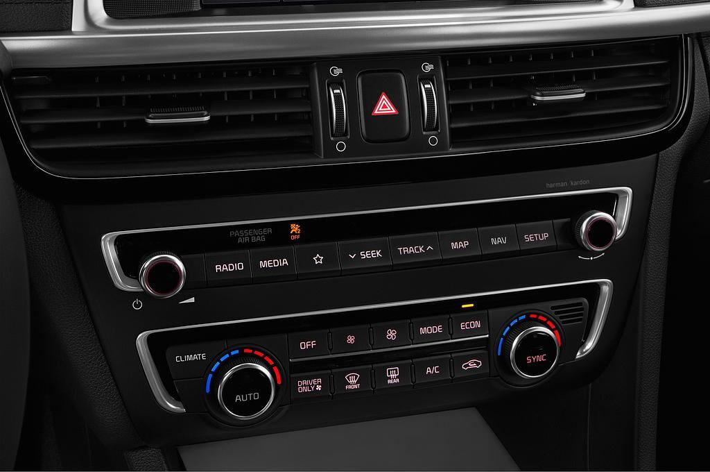 KIA Optima Sportwagon PHEV (Baujahr 2018) Spirit 5 Türen Temperatur und Klimaanlage