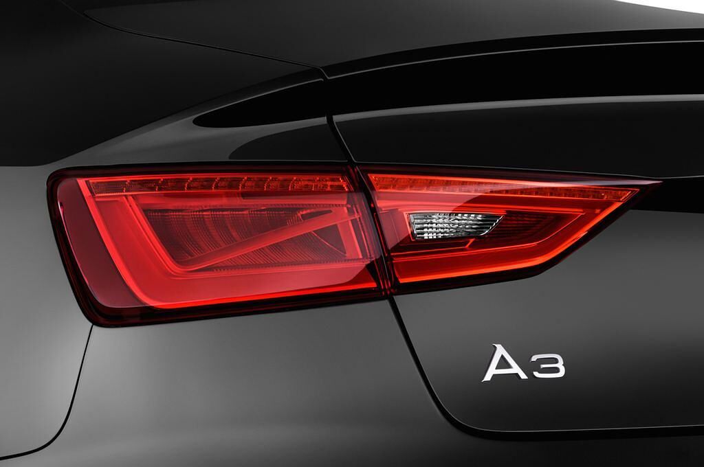 Audi A3 (Baujahr 2016) Ambition 4 Türen Rücklicht