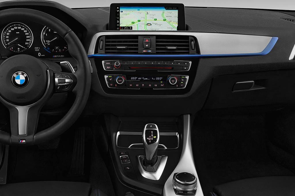BMW 1 Series (Baujahr 2018) - 5 Türen Mittelkonsole