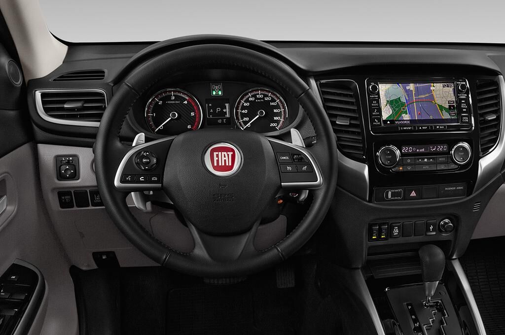 FIAT Fullback Cross (Baujahr 2018) - 4 Türen Lenkrad