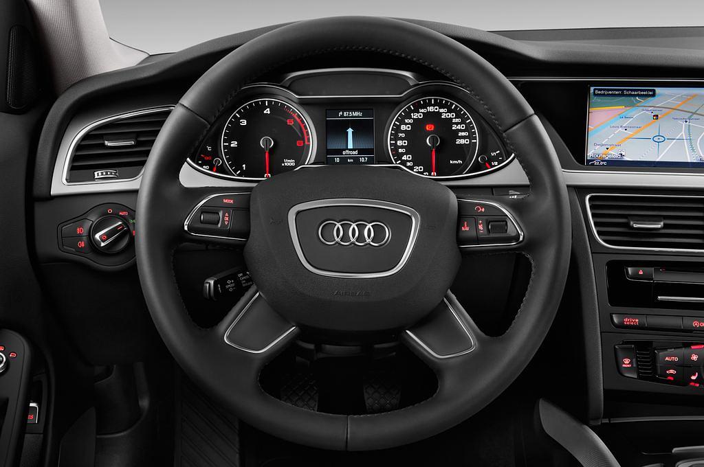 Audi A3 (Baujahr 2014) Attraction 4 Türen Lenkrad