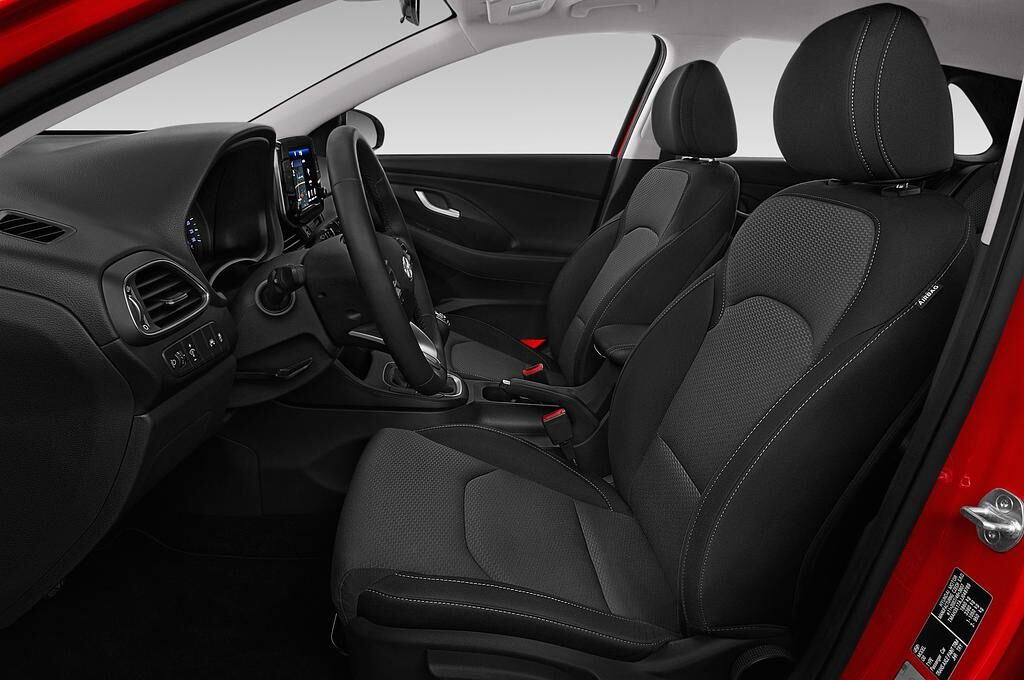 Hyundai i30 (Baujahr 2018) Trend 5 Türen Vordersitze