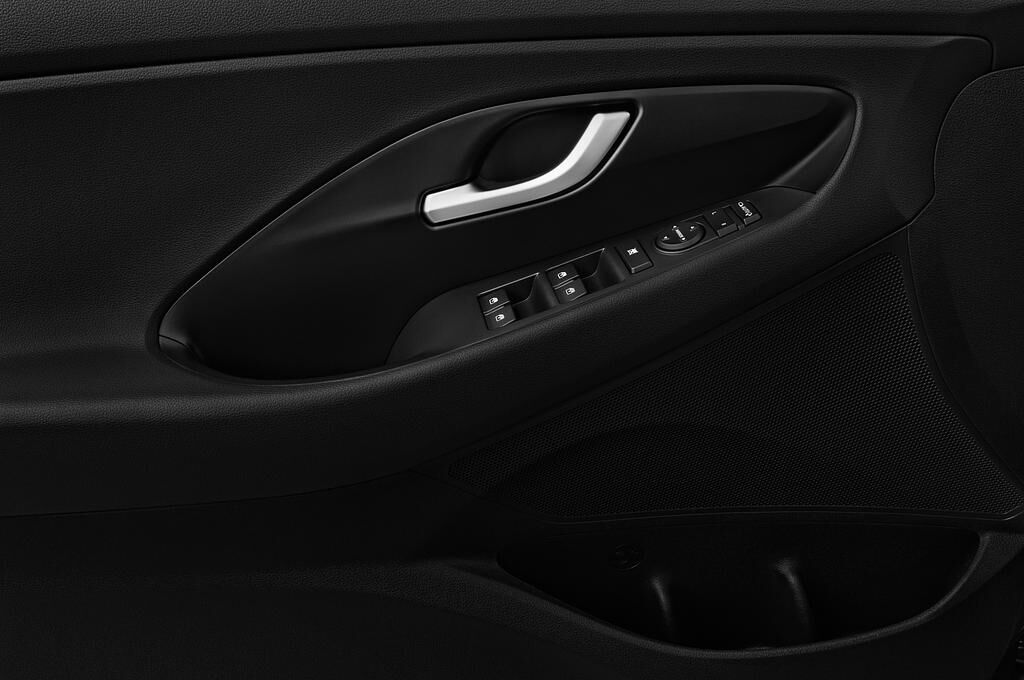 Hyundai i30 (Baujahr 2018) Trend 5 Türen Bedienungselemente Tür