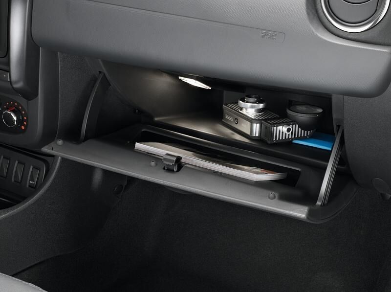 Beim Facelift sind auch ein paar neue Ablagen herausgesprungen