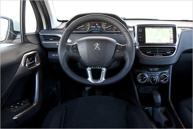 Die Zahl der Bedienelemente ist auf ein angenehmes Maß reduziert