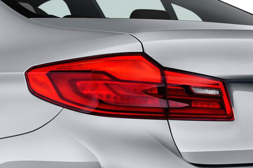 BMW 5 Series (Baujahr 2018) Sport 4 Türen Rücklicht