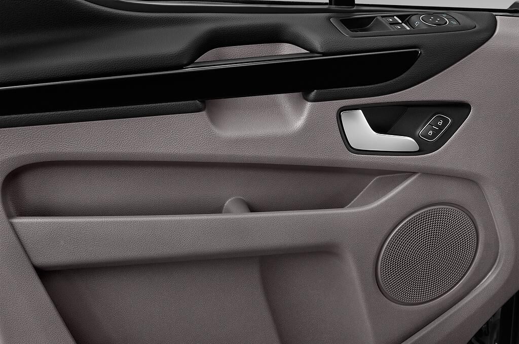 Ford Tourneo Custom (Baujahr 2018) Sport 5 Türen Bedienungselemente Tür