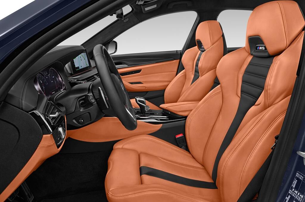 BMW M5 (Baujahr 2018) - 4 Türen Vordersitze