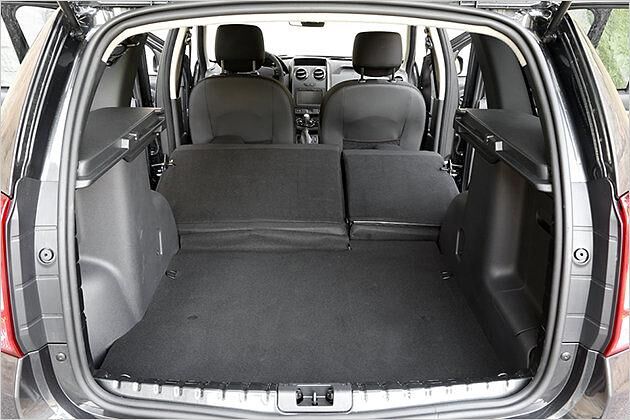 Maximal gehen 1.636 Liter ins Duster-Heck