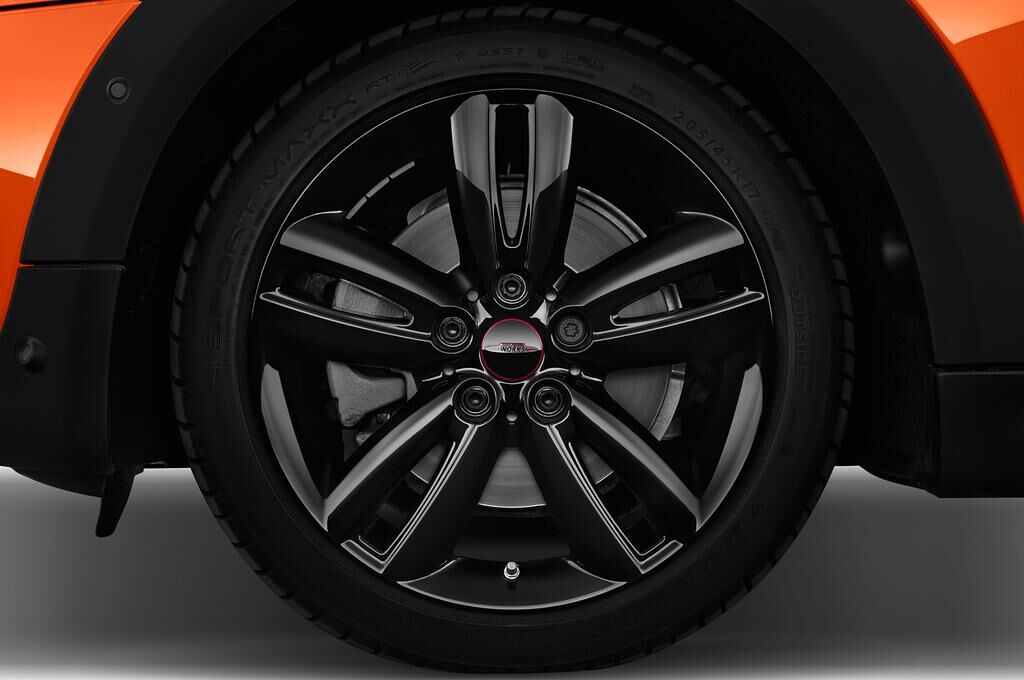 MINI Cooper (Baujahr 2018) JCW 3 Türen Reifen und Felge