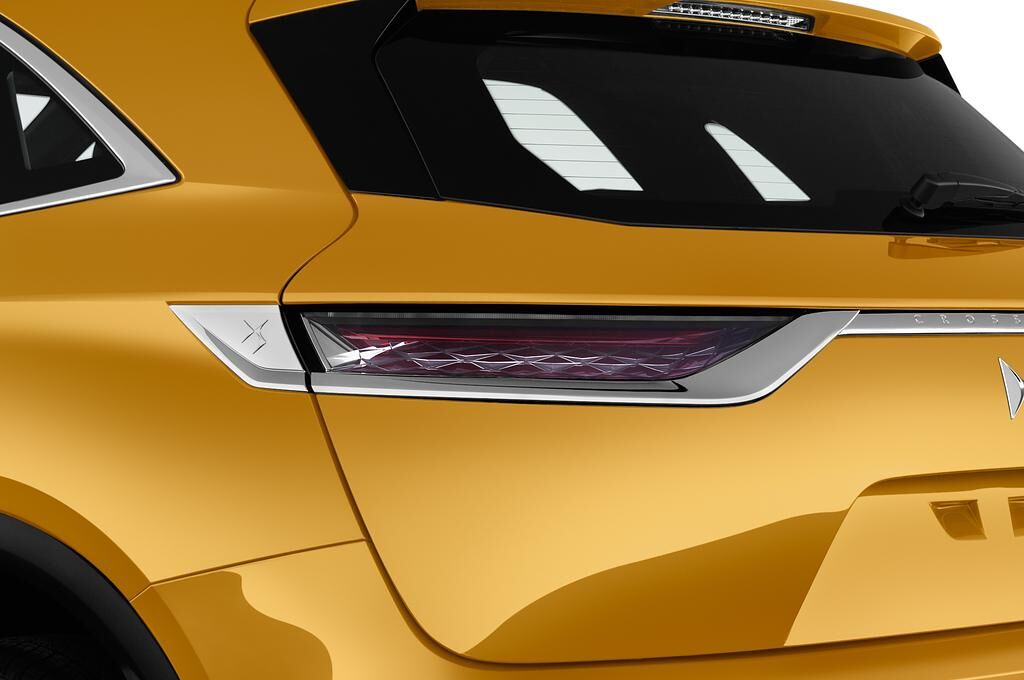 DS DS7 Crossback (Baujahr 2018) Be Chic 5 Türen Rücklicht