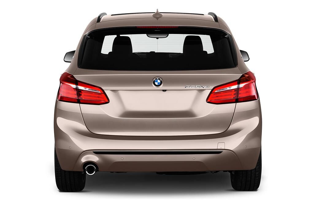 BMW 2 Series Active Tourer (Baujahr 2018) iperformance Sport Line 5 Türen Heckansicht