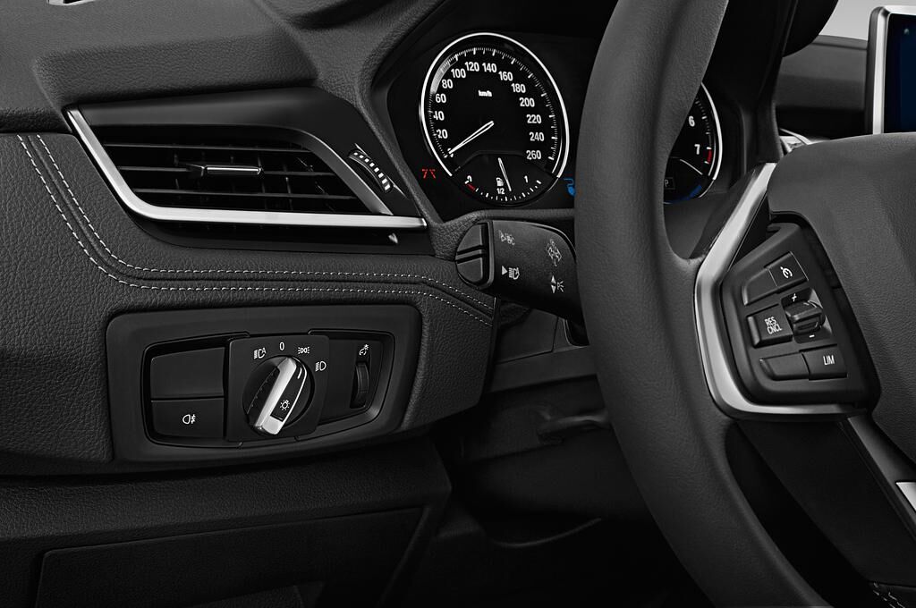 BMW 2 Series Active Tourer (Baujahr 2018) iperformance Sport Line 5 Türen Lüftung